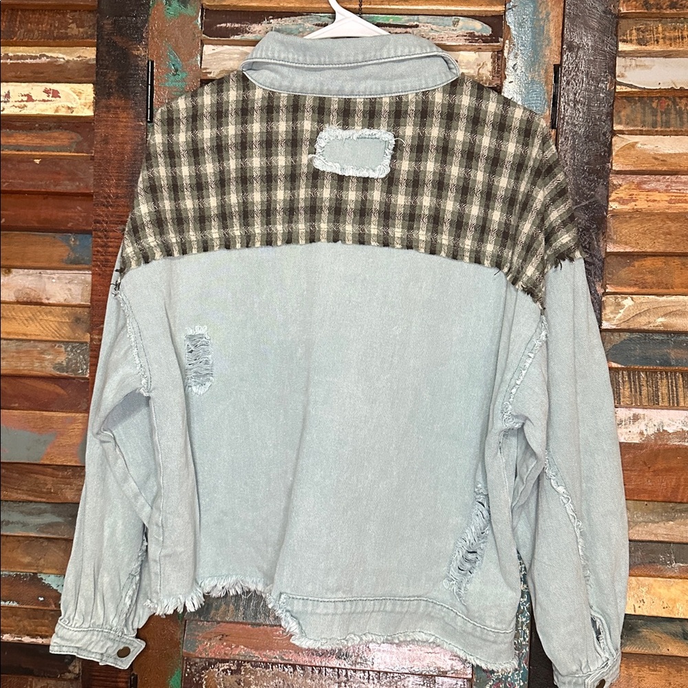 POL Light Blue Denim Jacket with Black Gray Plaid Yoke - Picture 4 of 4